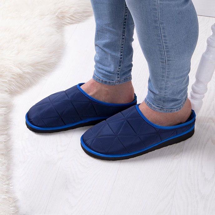 totes Mens Premium Quilted Mule Slipper Navy Extra Image 1